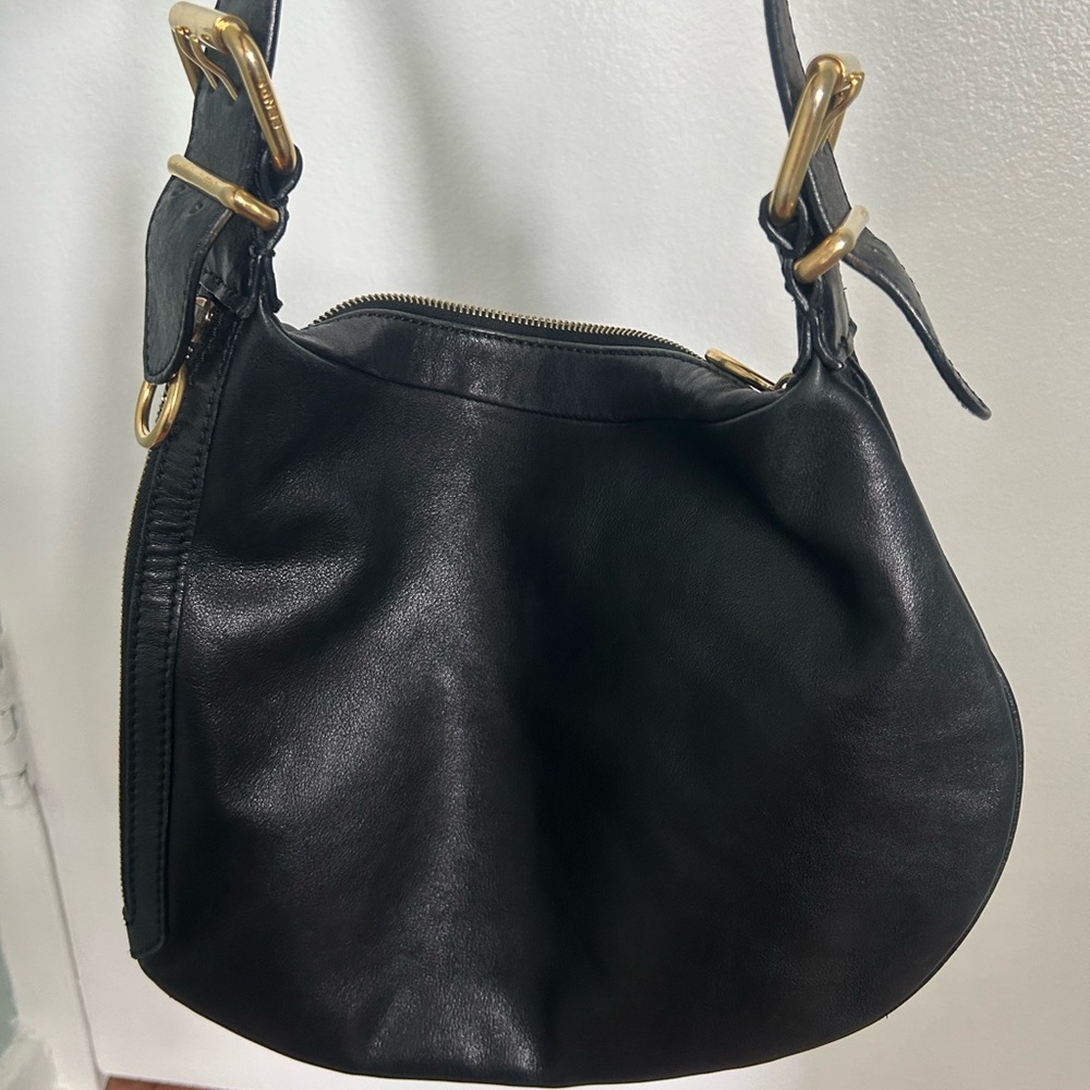 Fendi Oyster Black Leather - Picture 2 of 15